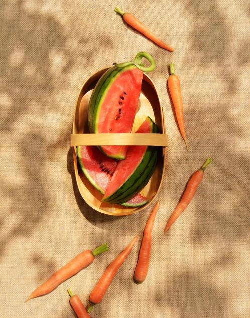 吃瓜没胃口想吐