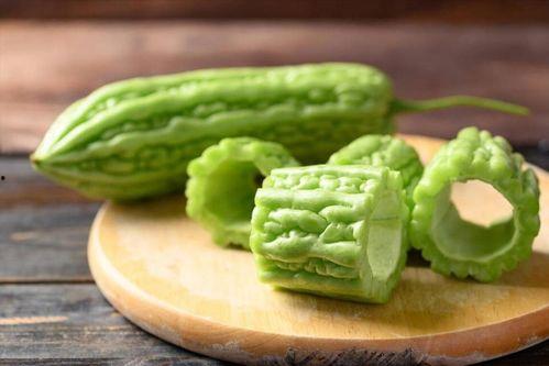 吃瓜麻嘴为什么,揭秘“吃瓜麻嘴”现象背后的社会心理