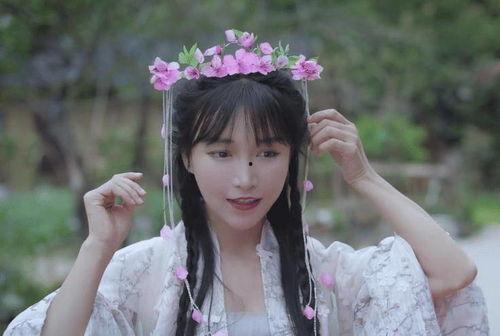 吃瓜桃柒柒,揭秘吃瓜界的“网红”传奇