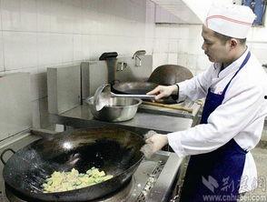 湖经吃瓜食堂,校园美食新地标，舌尖上的校园生活揭秘