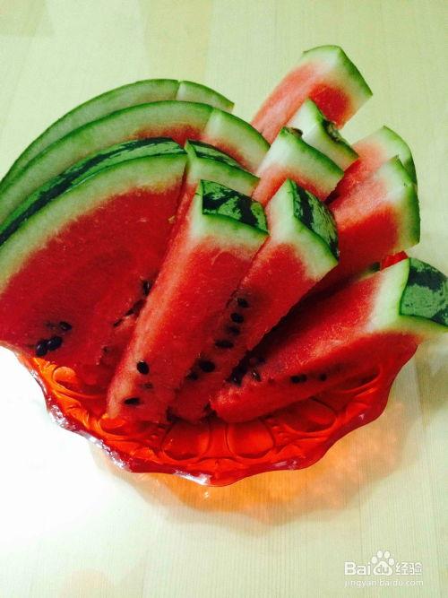圆形瓜怎么切方便吃,轻松美味享不停