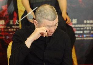 芳华冯小刚吃瓜,冯小刚吃瓜趣事多，揭秘电影拍摄幕后花絮